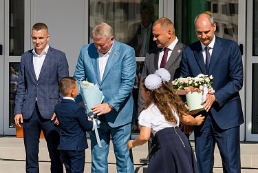 В новую школу в новый учебный год